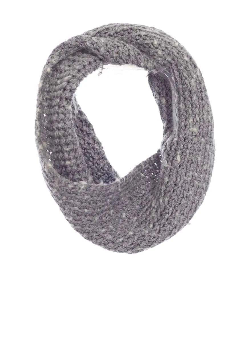 Accesorios color Gris - Closeando