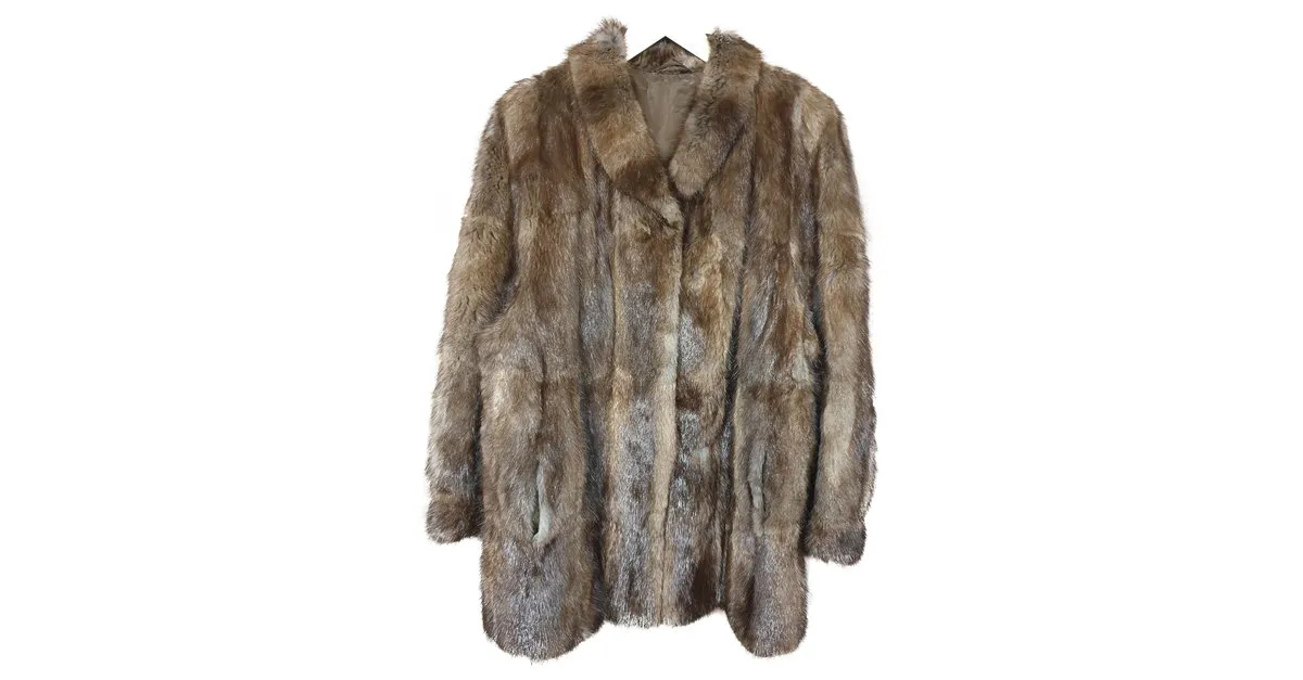 Autre Marque Abrigos, Ropa de calle Castaño 
