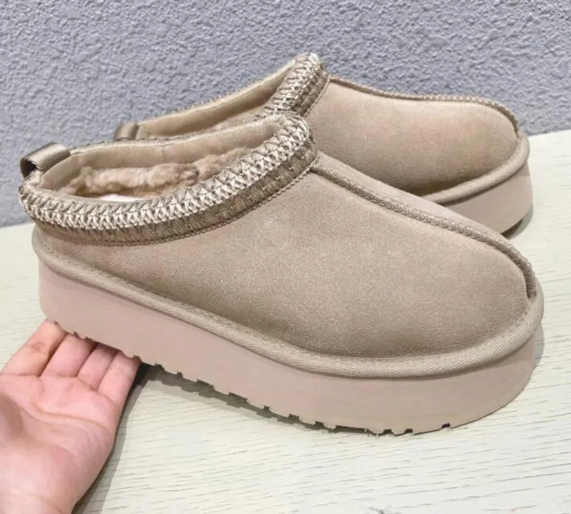 Mujeres clásicas plataforma de tazz zapatillas botas de nieve mantenga bota cálida suave y cómoda peluche botas casuales hermoso
